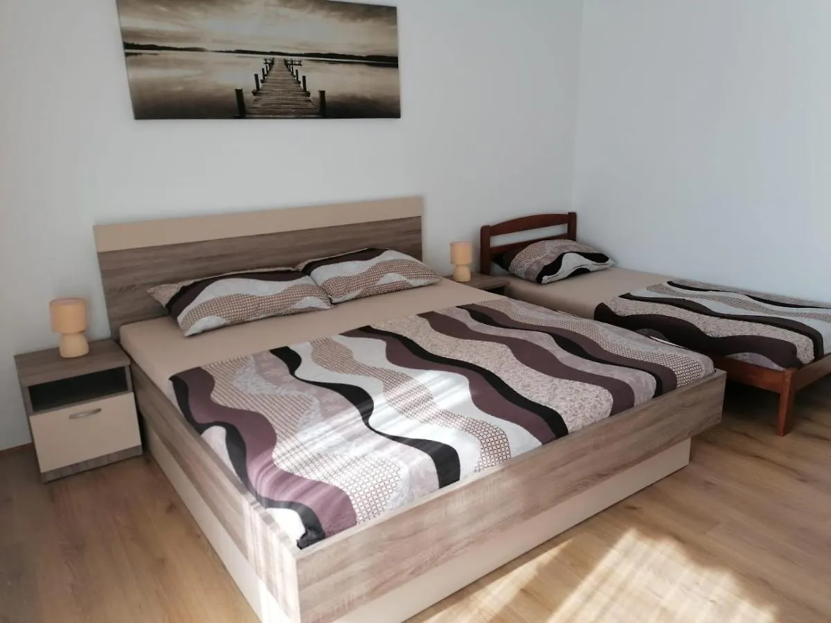 Apartment Niva Nin